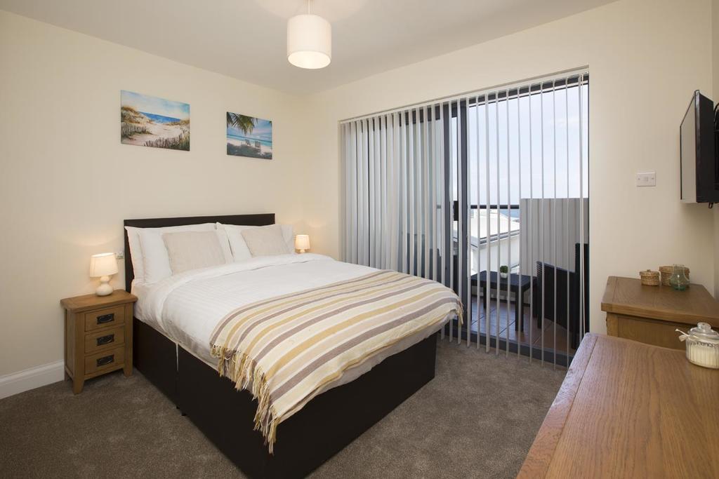 Westbeach Resort Westward Ho!  Luaran gambar