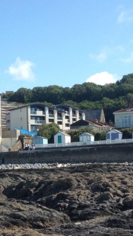 Westbeach Resort Westward Ho!  Luaran gambar